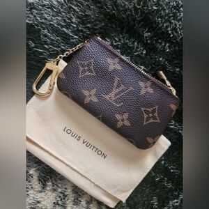 Louis Vuitton Key pouch (Cles)